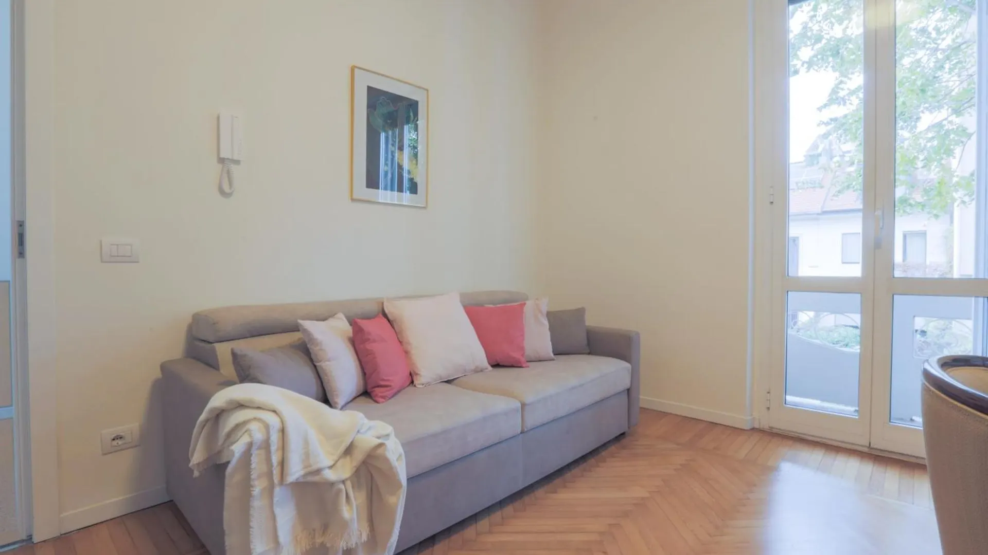 Fiera Milano-City Life Free Parking Villa Anglia' S Bridge Aparthotel Milan